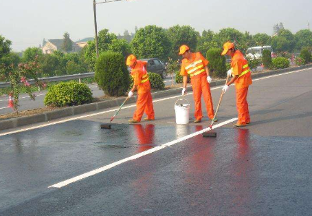 湖州 彩色路面喷漆维修改色的使用寿命有多长？